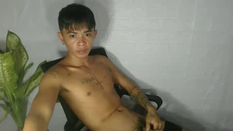 Snapshot of asian_utogxxx chatting on 02.21.26 angello abayon online show from 02.21.26