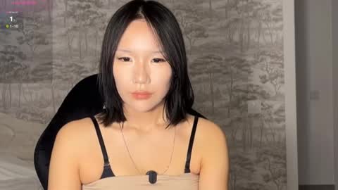 Snapshot of asian_vi chatting on 05.09.26 My name Vi online show from 05.09.26
