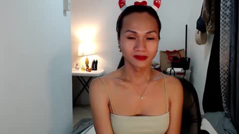 Snapshot of asianbarbiexx chatting on 01.01.25 aika online show from 01.01.25