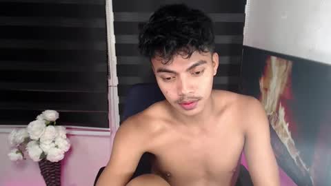 Snapshot of asianboyhunt chatting on 02.06.25 Fev online show from 02.06.25