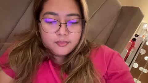 Snapshot of asianbunny10 chatting on 06.05.26 Curvy online show from 06.05.26