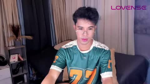 asiancum_peter online show from 05.25.26