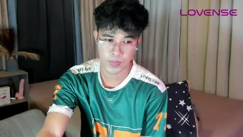asiancum_peter online show from 06.05.26