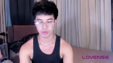 asiancum_peter online show from 07.04.26