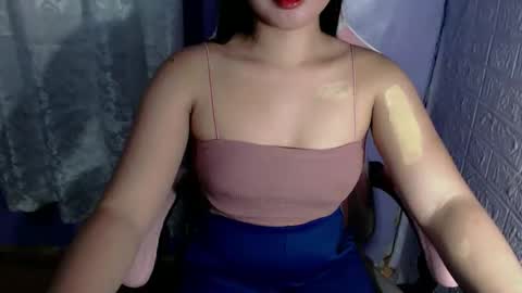 Snapshot of asiancumxmodel chatting on 10.25.25 asiancumxmodel online show from 10.25.25