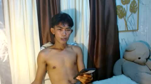 Snapshot of asianhotbigcock chatting on 10.16.25 Nico online show from 10.16.25