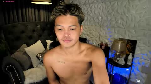 VICTORIA SCOTT online show from 11.14.25