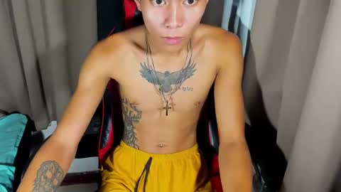 Snapshot of asianplayboyx chatting on 02.14.25 mark online show from 02.14.25