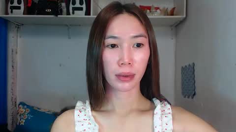 Snapshot of asianqt19 chatting on 05.09.26 J A D E online show from 05.09.26