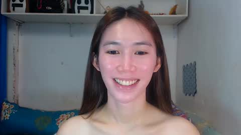 Snapshot of asianqt19 chatting on 05.18.26 J A D E online show from 05.18.26