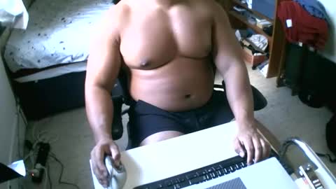 Snapshot of asianscottmusclejohnson93 chatting on 09.09.25 Johnson online show from 09.09.25