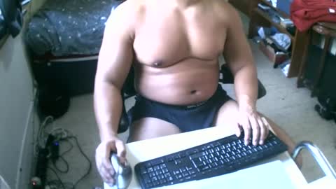 Snapshot of asianscottmusclejohnson93 chatting on 09.28.25 Johnson online show from 09.28.25