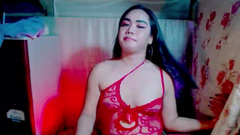 Sofhia online show from 10.16.25