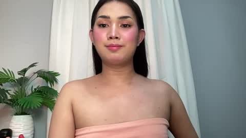 Lily online show from 07.04.26
