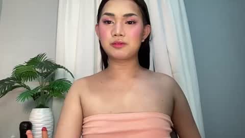 Lily online show from 07.05.26