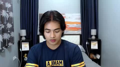 Snapshot of asianverstwink chatting on 12.17.25 asianverstwink online show from 12.17.25