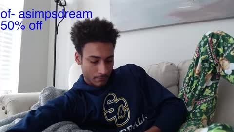 Snapshot of asimpsdream chatting on 09.18.25 asimpsdream online show from 09.18.25