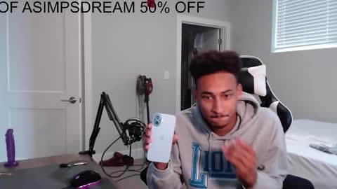Snapshot of asimpsdream chatting on 09.25.25 asimpsdream online show from 09.25.25