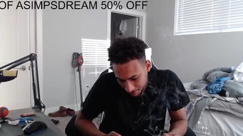 Snapshot of asimpsdream chatting on 09.29.25 asimpsdream online show from 09.29.25