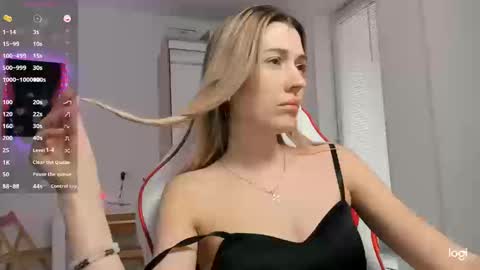 Caroline online show from 03.12.26