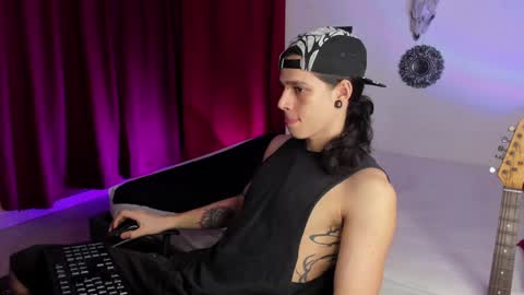 asmodeuszz online show from 01.20.25