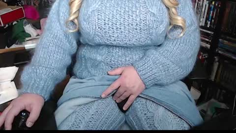 Aspen Vale online show from 02.10.25