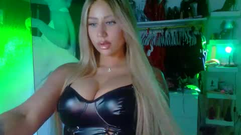 iwantaspen online show from 01.11.25