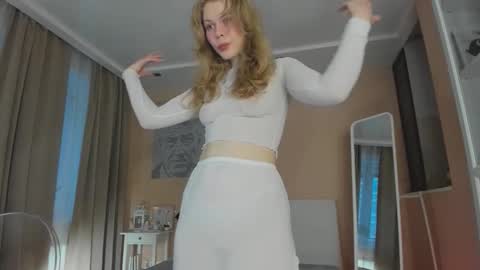 Sasha online show from 10.26.25