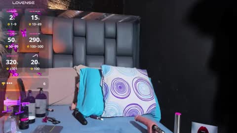 Nahomi  online show from 03.16.26