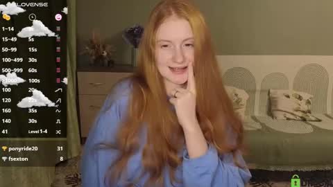 Snapshot of astoria_ross_ chatting on 02.03.25 Astoria online show from 02.03.25