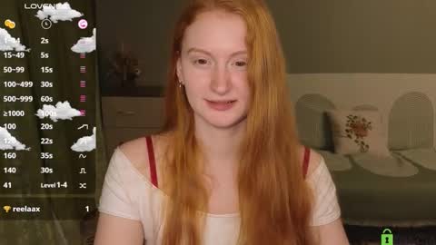 Snapshot of astoria_ross_ chatting on 10.17.25 Astoria online show from 10.17.25
