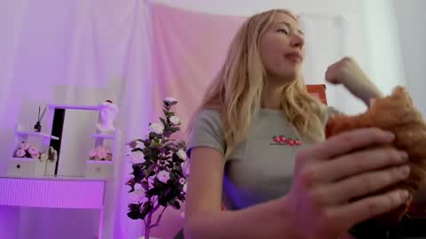 astramonroe online show from 05.22.26
