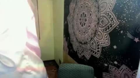 Snapshot of astrid_khalifa chatting on 04.23.26 Astrid online show from 04.23.26