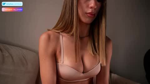 Astrid online show from 04.14.26