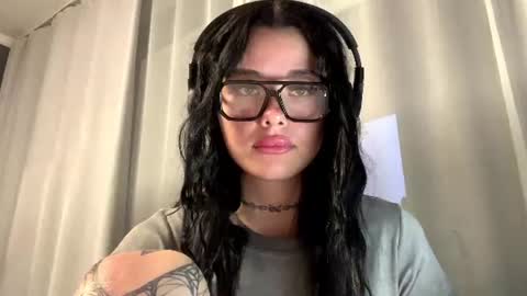 Snapshot of astridxxxxx chatting on 07.07.26 You can call me Emma online show from 07.07.26