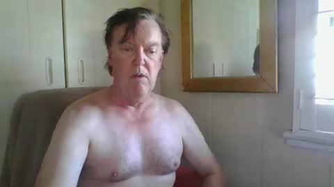 Snapshot of astute008 chatting on 02.01.26 astute008 online show from 02.01.26