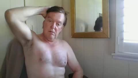 Snapshot of astute008 chatting on 02.08.26 astute008 online show from 02.08.26