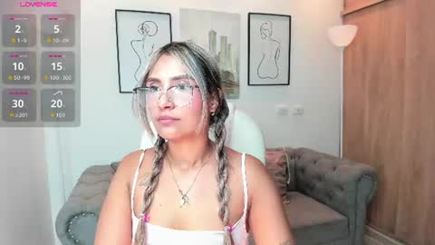 Snapshot of asura_love chatting on 06.22.26 asura_love online show from 06.22.26