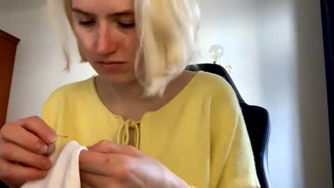 asya_new online show from 10.30.25