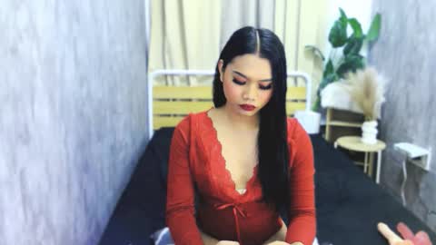 atashakendall online show from 02.18.26