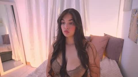 Snapshot of atena676 chatting on 05.04.26 atena676 online show from 05.04.26