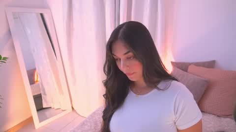 Snapshot of atena676 chatting on 05.18.26 atena676 online show from 05.18.26