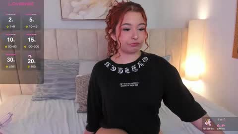 Snapshot of atena_cuteee chatting on 10.02.25 sofia online show from 10.02.25