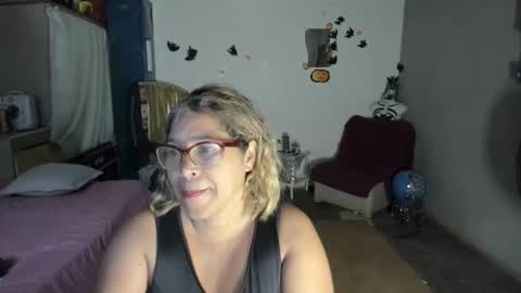 Snapshot of atenea412929 chatting on 11.07.25 atenea412929 online show from 11.07.25