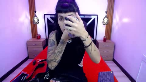 Snapshot of atenea_420 chatting on 03.01.26 COLOMBIA online show from 03.01.26