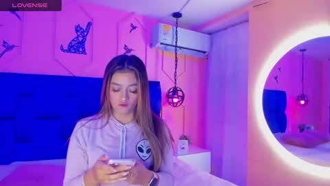 Athenea online show from 02.08.25