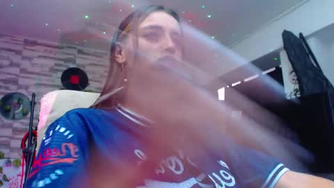 Snapshot of ateneasairce chatting on 01.28.25 Atenea online show from 01.28.25