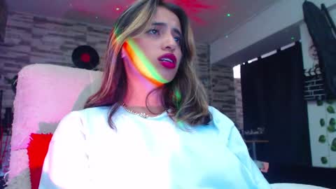 Snapshot of ateneasairce chatting on 01.30.25 Atenea online show from 01.30.25