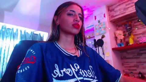 Snapshot of ateneasairce chatting on 02.12.25 Atenea online show from 02.12.25