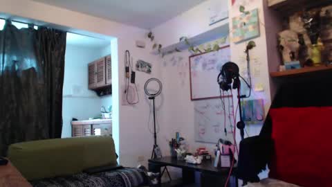 Snapshot of ateneasairce chatting on 03.02.25 Atenea online show from 03.02.25